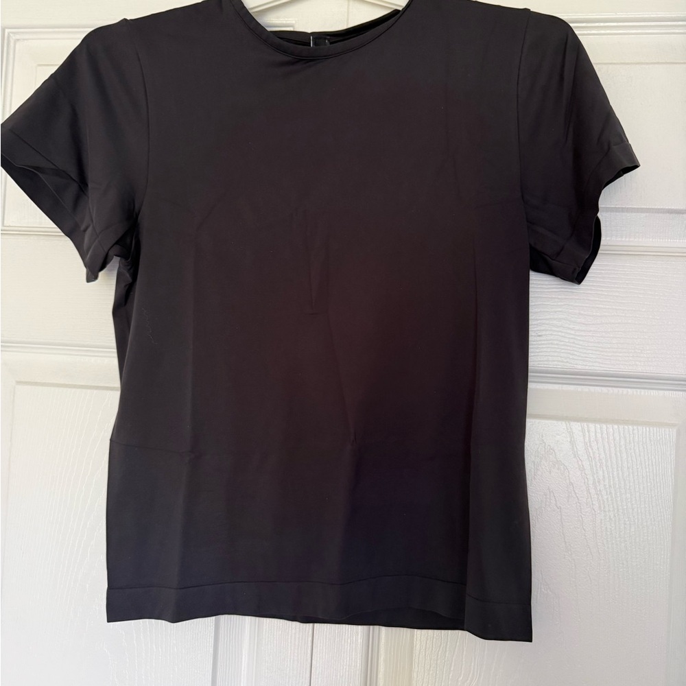 SKIMS SOFT SMOOTHING SEAMLESS T-SHIRT COLOR: ECLIPSE - Picture 2 of 4